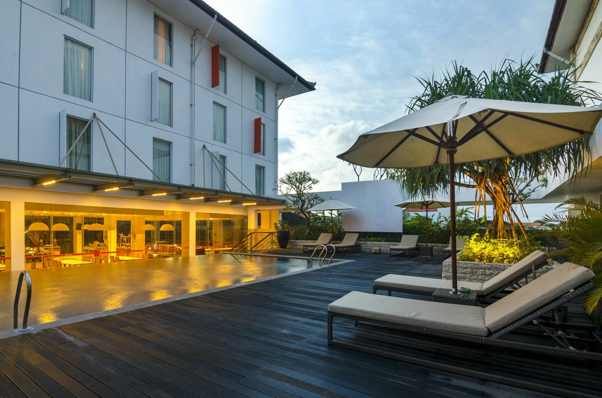 Harris Hotel And Conventions Denpasar Eksteriør billede